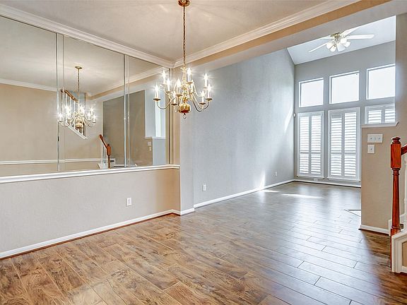 5th image of 2022 Ridge Wood Ln