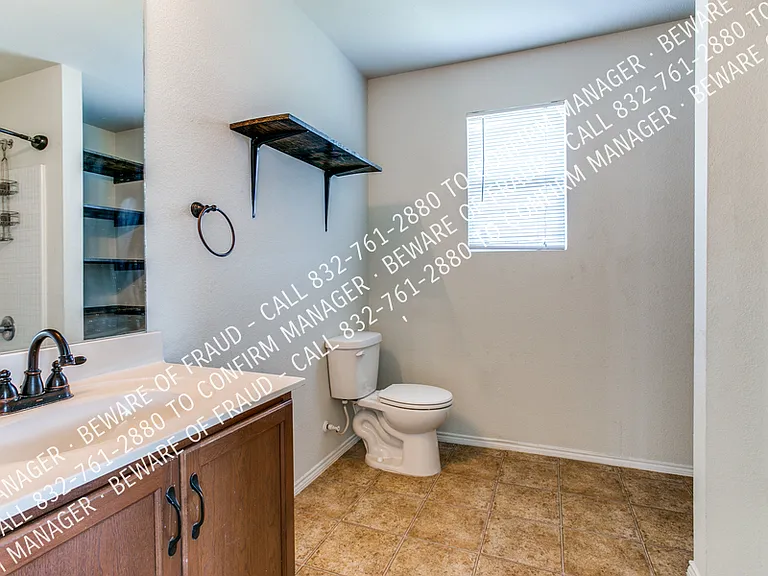 1128 Foxglove Ln — Photo 21