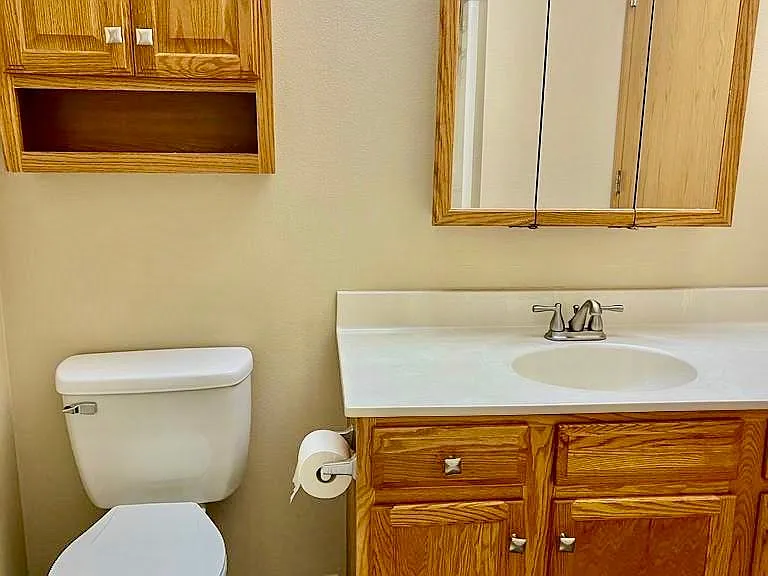 2058 Northland Cir — Photo 13