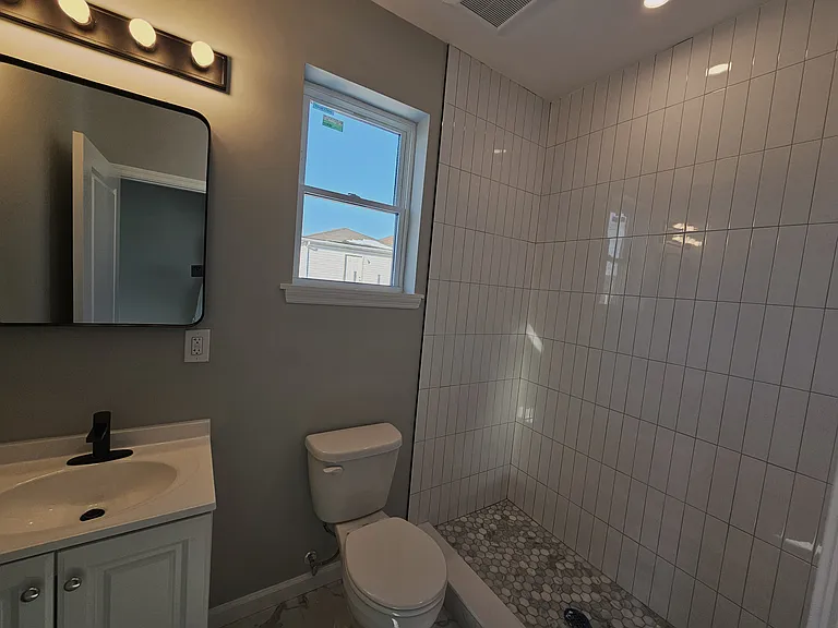 30 Auburn St #2 — Photo 11