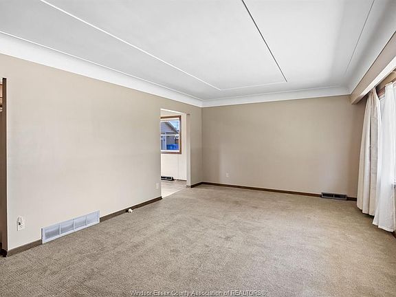 2nd image of 12 Gladstone Ave