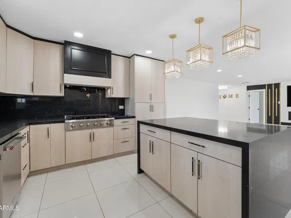 6139 W COLTER Street, Glendale, AZ 85301