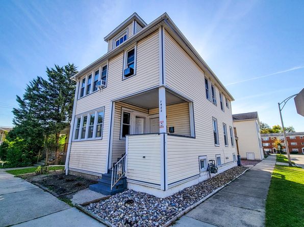 7422 Randolph St APT 1