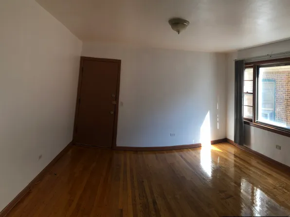 4340 N Francisco Ave #E2, Chicago, IL 60618