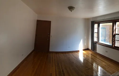 4340 N Francisco Ave #E2 Photo 1