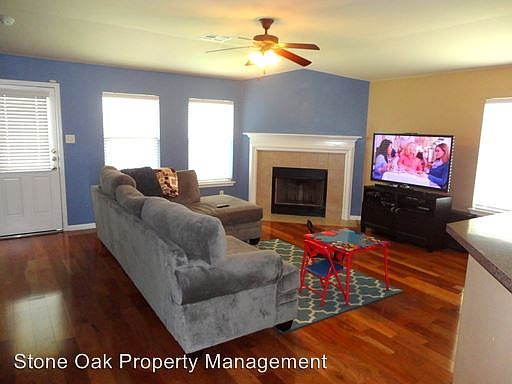 3rd image of 18541 Blue Pond Dr