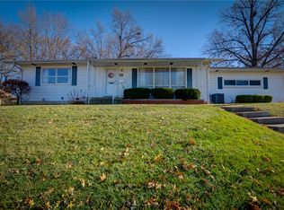 3208 N Holly Dr, Decatur, IL 62526