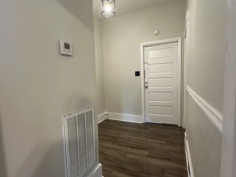 127 Poplar Ave #1 — Photo 20