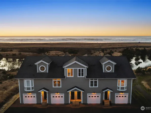 316 7th Street SW #3, Long Beach, WA 98631