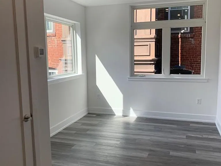 6164 66th Ave — Photo 3