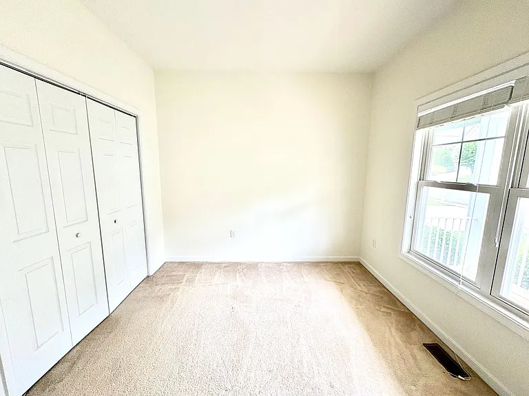 1118 Alcorn Ter — Photo 14