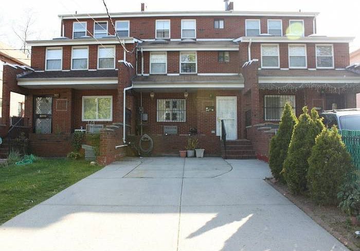 1st image of 2428 Curtis St