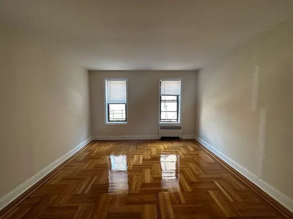 43-49 42nd St #2D, Sunnyside, NY 11104