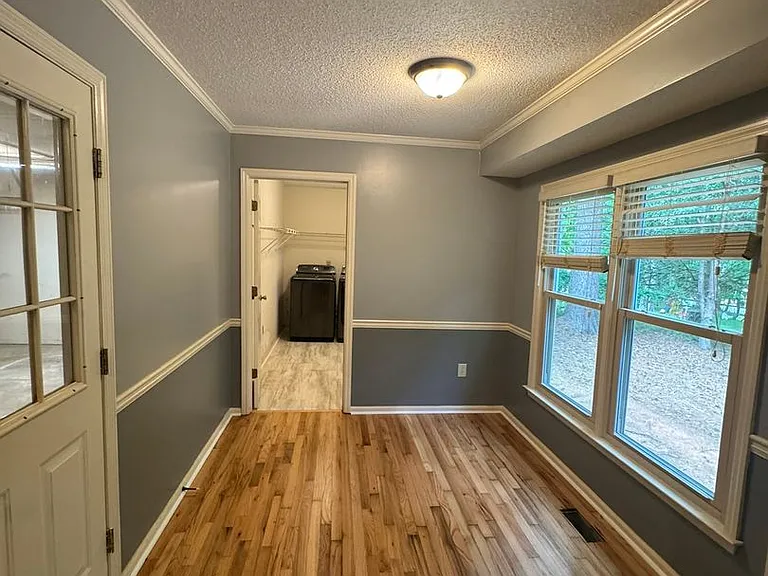 435 Brookstone Dr — Photo 7