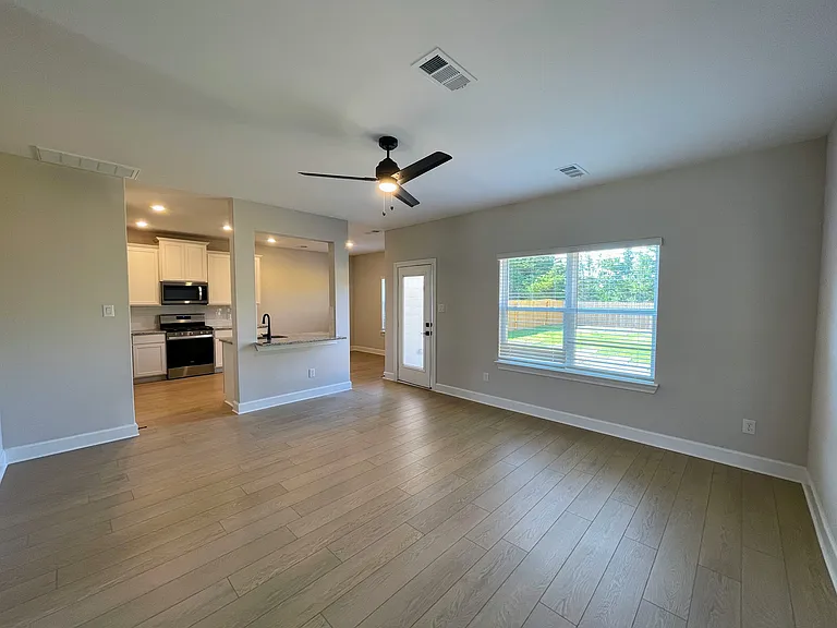 1414 Windermere Way — Photo 9
