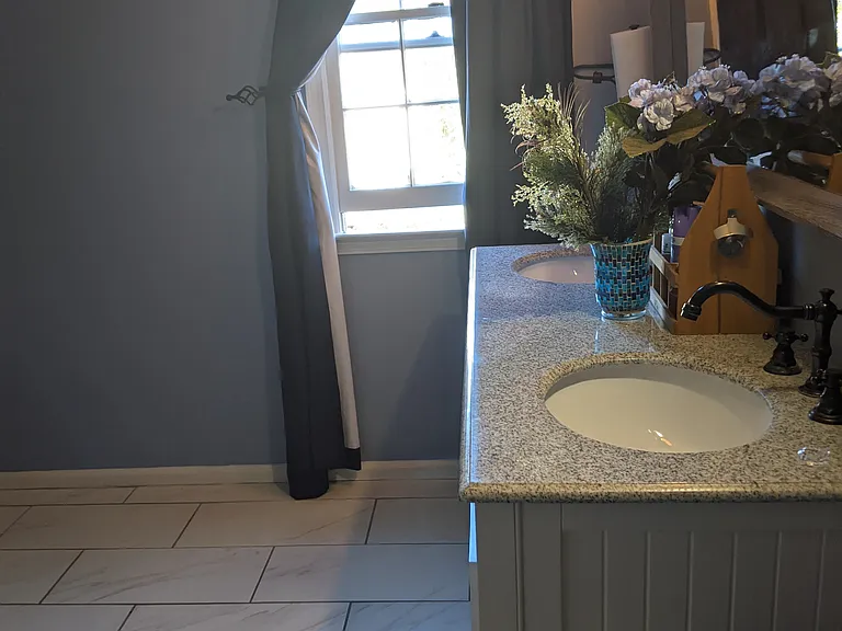 Meadow Oak Dr — Photo 20