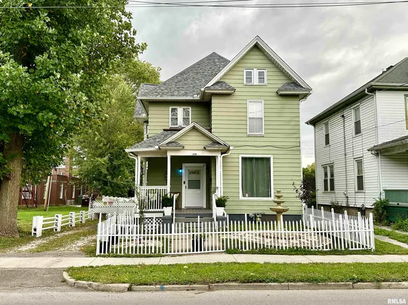 339 E College Ave, Jacksonville, IL 62650