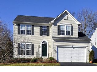 9802 Darcy Forest Dr, Silver Spring, MD 20910