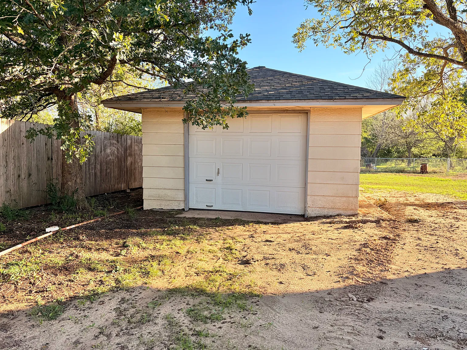 3 bed, 1303 sqft, $1,400 — Photo 3