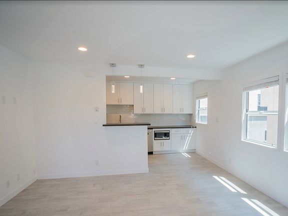 2nd image of 1329 19th St APT D