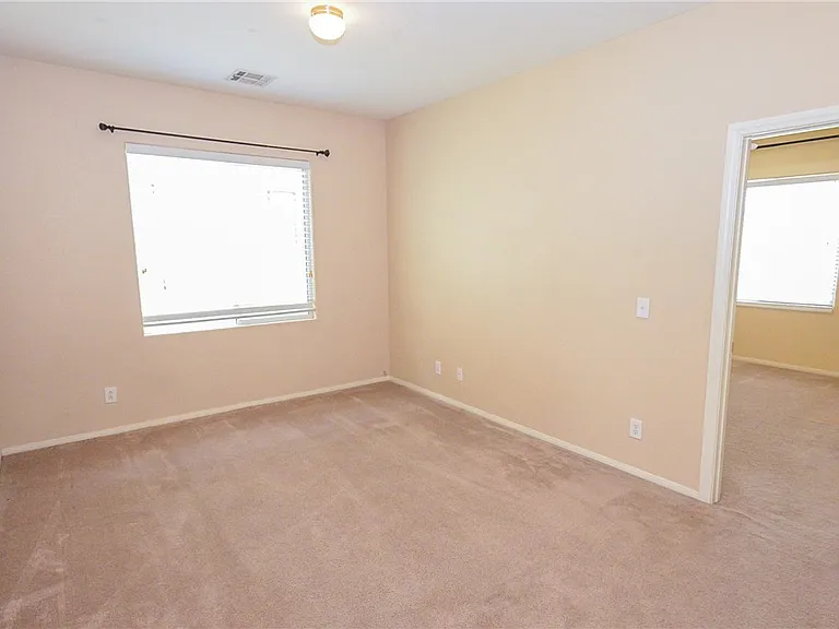 10624 Allegrini Dr — Photo 19