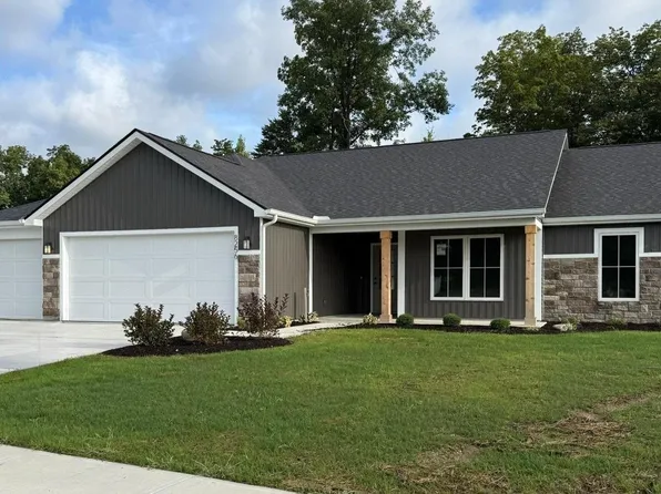 8256 Catberry Trl, Fort Wayne, IN 46804