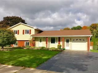 53 Moroa Dr, Rochester, NY 14622