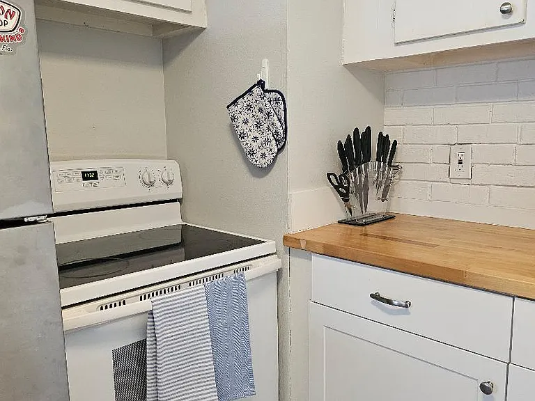852 Canaveral Blvd #11 — Photo 10