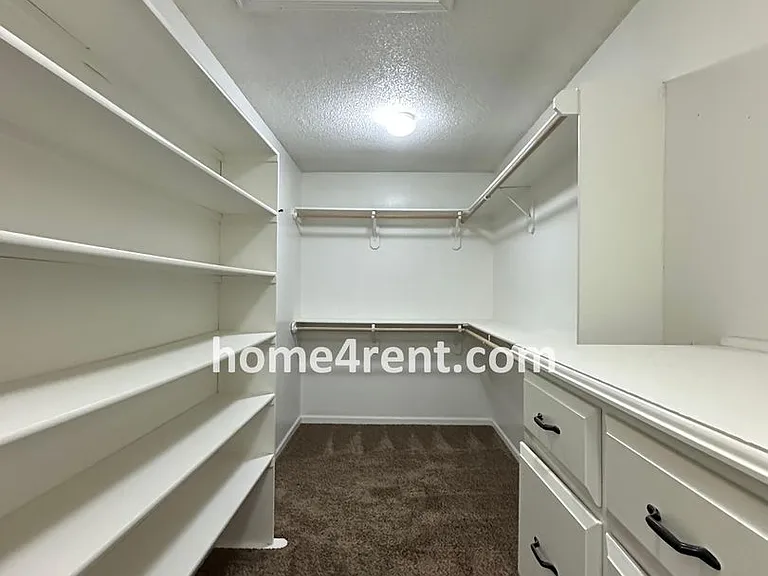 14068 W 147th Pl — Photo 32