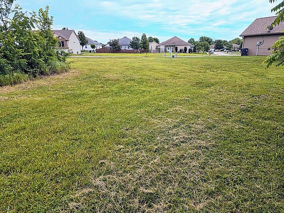 3rd image of 501 Katy Cir