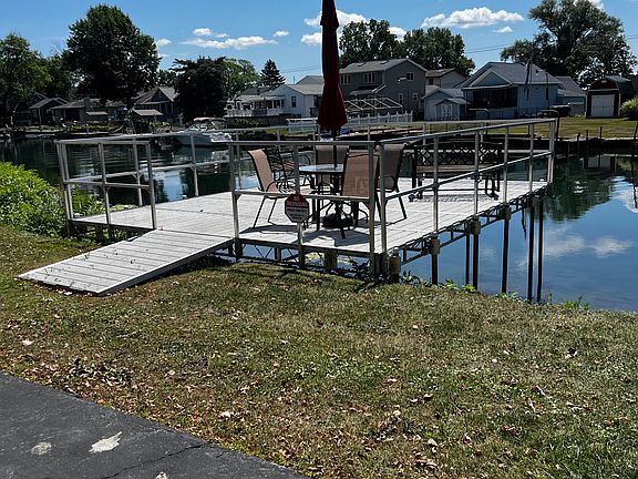 5th image of 8121 Valle Dr APT A5