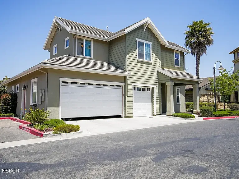 1341 Veneto Dr — Photo 8