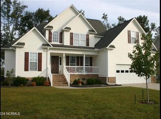 2706 River Chase Dr, Greenville, NC 27858