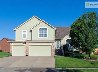 1503 Haystack Rd, Raymore, MO 64083