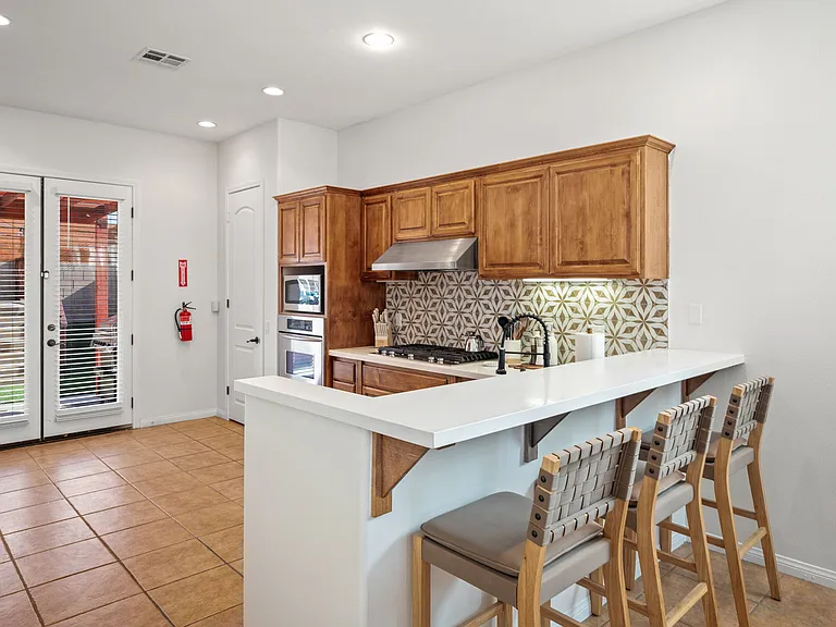 13334 Hidalgo St — Photo 12