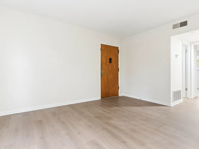 4636 Stonestreet Ave #3 — Photo 10