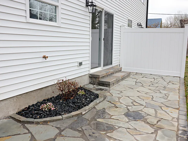 217 Quince Aly #B — Photo 4