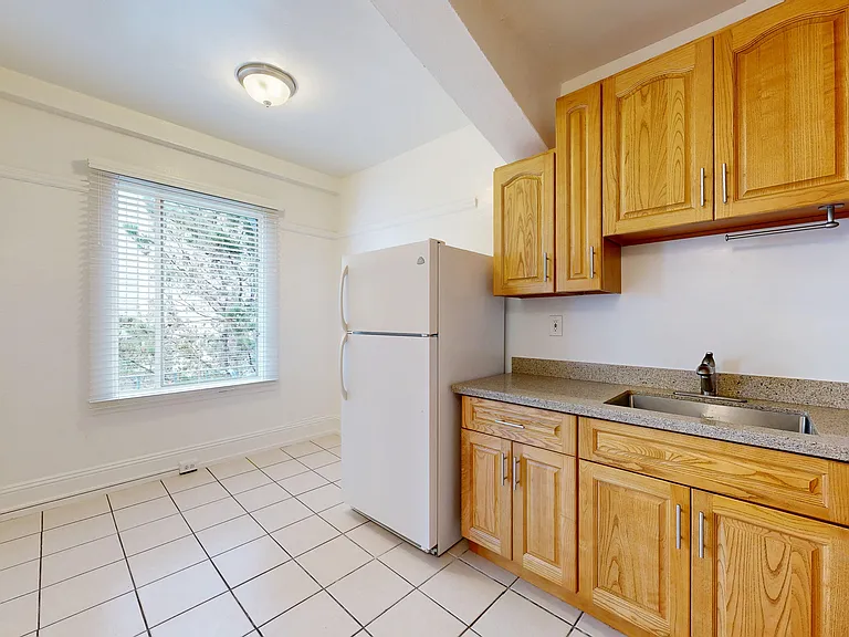 665 Eddy St #28 — Photo 5