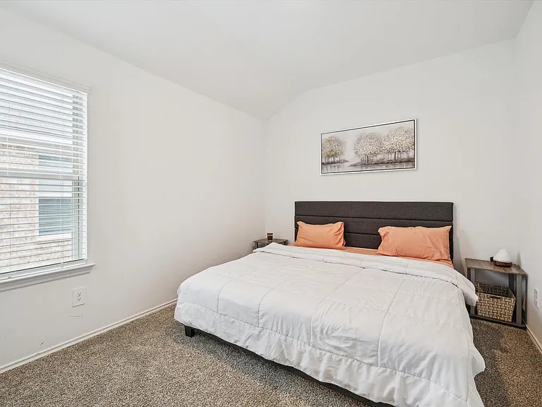 20209 Portbec Dr — Photo 17