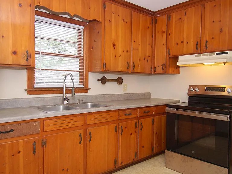 3206-3210 — Photo 22