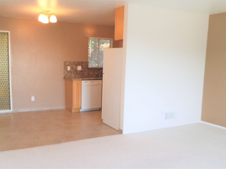 1st image of 120 Portola Dr APT 11