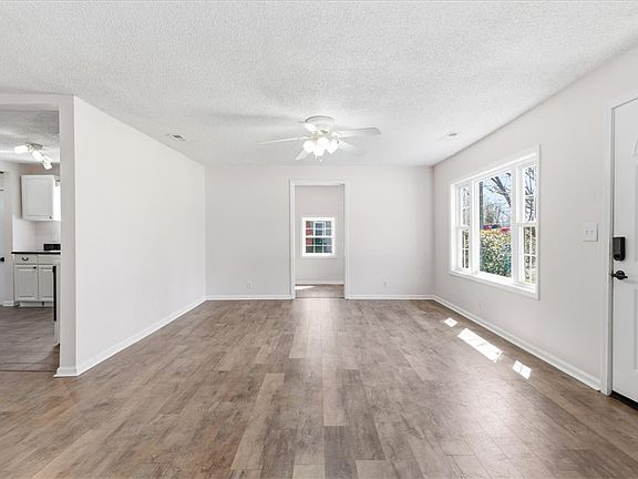 2nd image of 112 Newry Rd