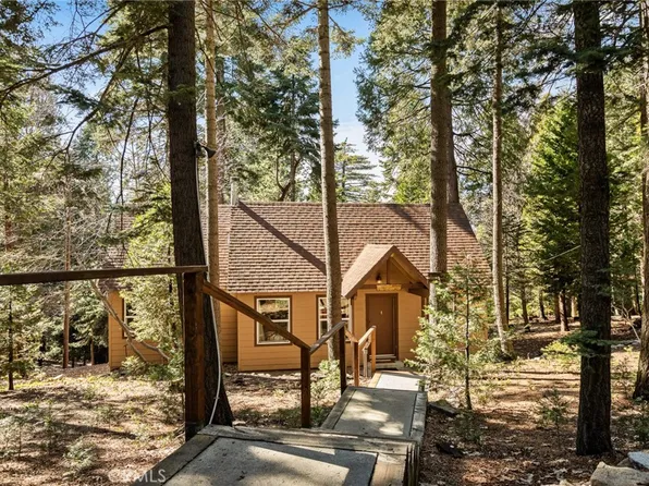 954 Crest Estates Dr, Lake Arrowhead, CA 92352