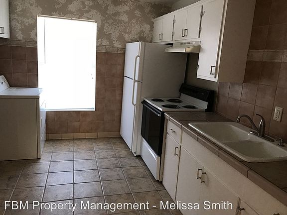 4th image of 2612 W Sycamore Ave