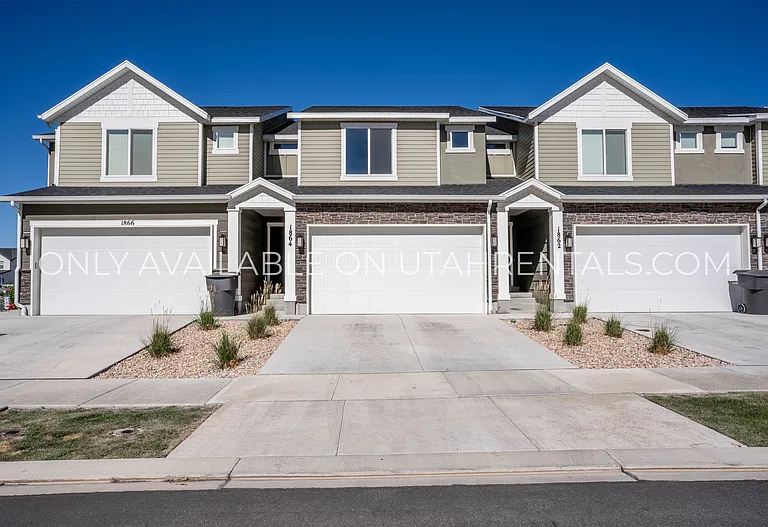 1864 S 460 W — Photo 1