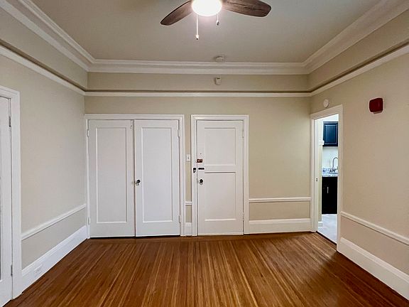 3rd image of 625 Powell St #1