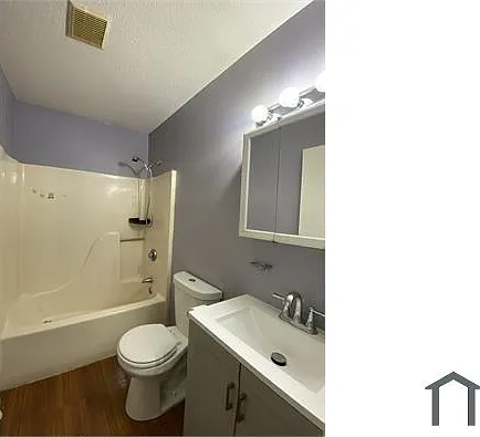 287 Westland St #2W — Photo 8