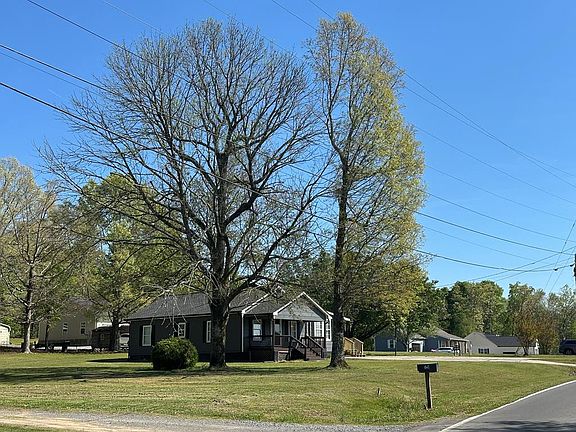3rd image of 508 River Rd