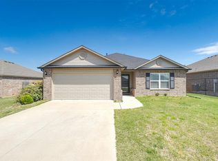 1904 Timber Dale Dr, Shawnee, OK 74804