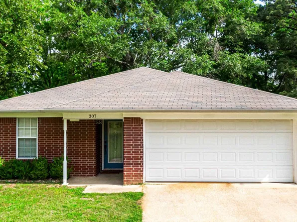 307 McGrede St, Longview, TX 75605